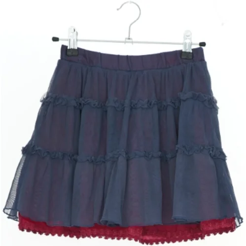 Børne nederdel med flæser fra Phister & Philina (str. 110)