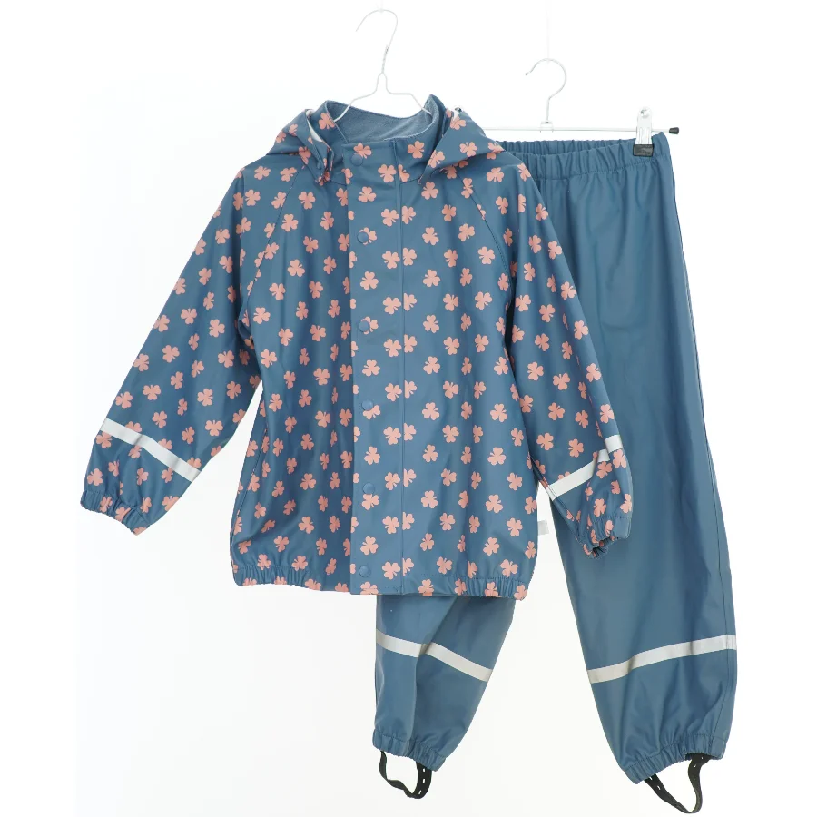 Blåt regnsæt med blomstermønster fra Friends (str. 116)