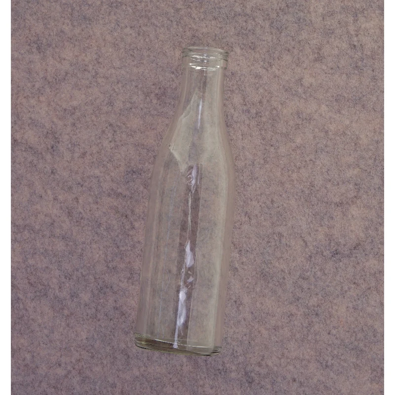 Gammel mælkeflaske (str. 25 x 7 cm)