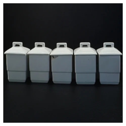 Porcelæn krydderiglas (str.15 x 9,5 cm og 8 x 5,5 cm)