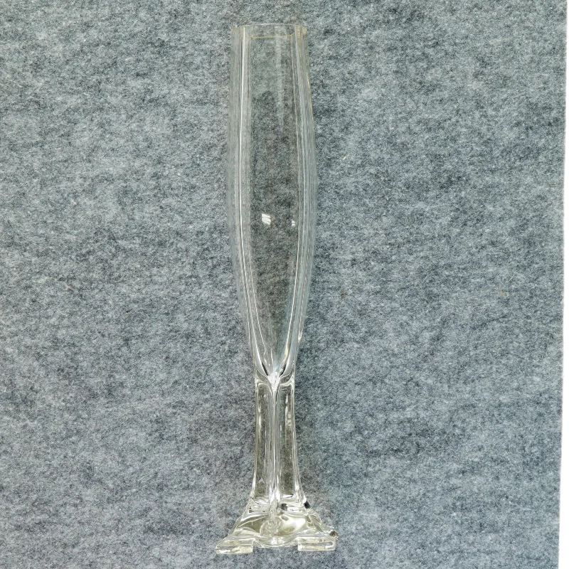 Vase (str. 36 x 9 cm)