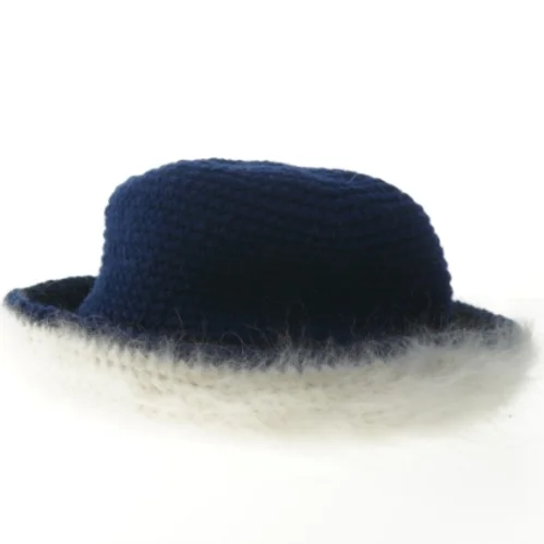 Hæklet hat med kant 