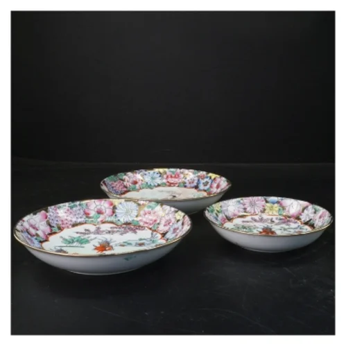 Macau, Rooster-serien Håndmalet Dekorative skåle med blomstermotiv (str. Ø 14,5 cm og ø. 18,5 cm)