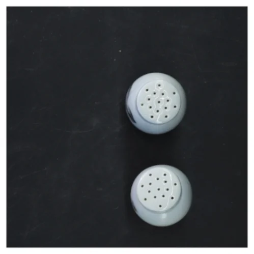 Porcelæns salt- og peberbøsser fra B&G (str. 7x4 cm)