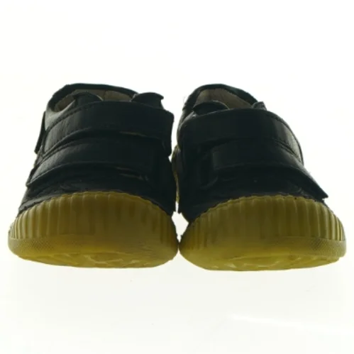 Børne sneakers med velcrolukning fra Petit (str. 24)