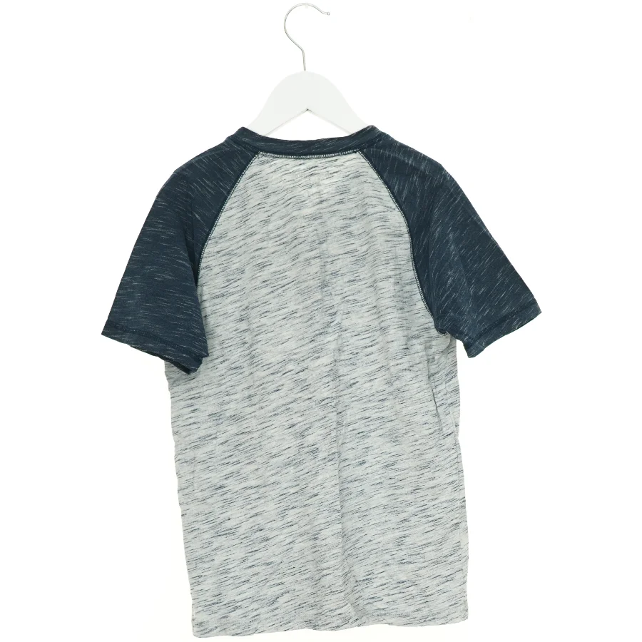 T-Shirt fra Abercrombie (str. 140 cm)