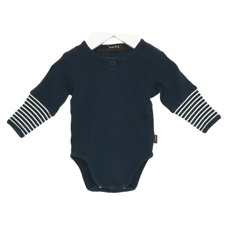 Bodystocking fra Norlie (str. 62 cm)