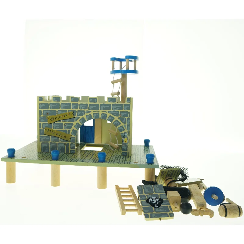 Piratfort i træ fra Le Toy Van (str. 40 x 26 33 cm)
