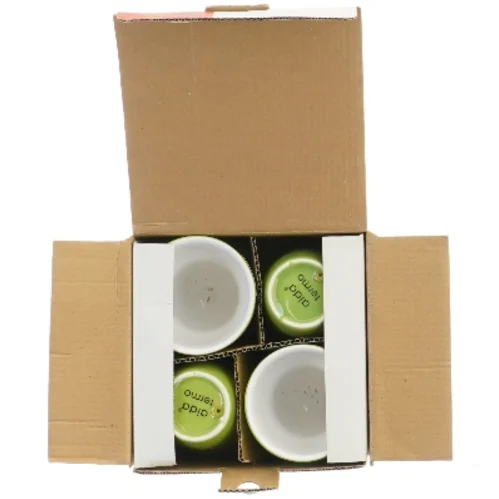 Sæt af 4 termo krus fra Aida (str. 4 stk Ø 8 cm længde 10,5 cm)