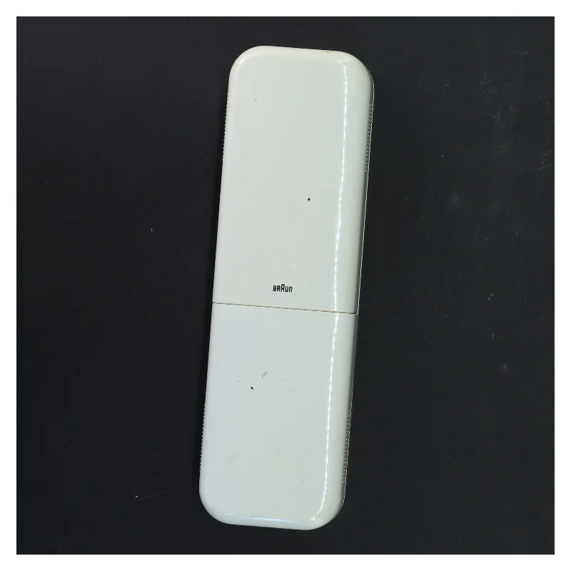 Elektrisk barbermaskine i etui fra Braun (str. 23 cm)