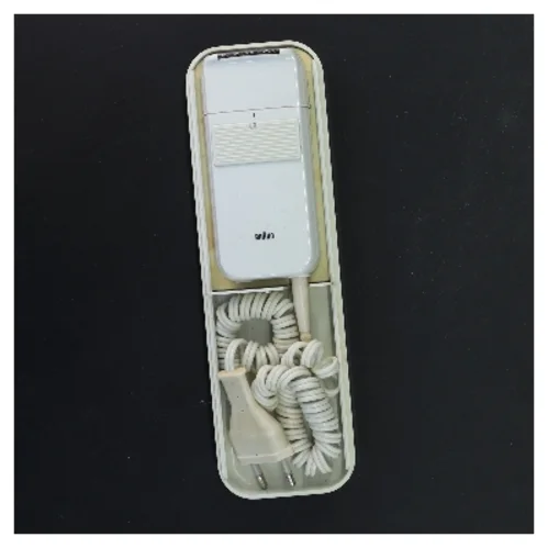 Elektrisk barbermaskine i etui fra Braun (str. 23 cm)