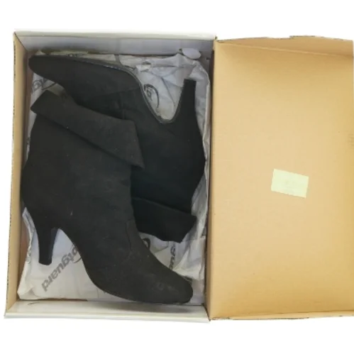 Højhælede støvler (str. 38 )