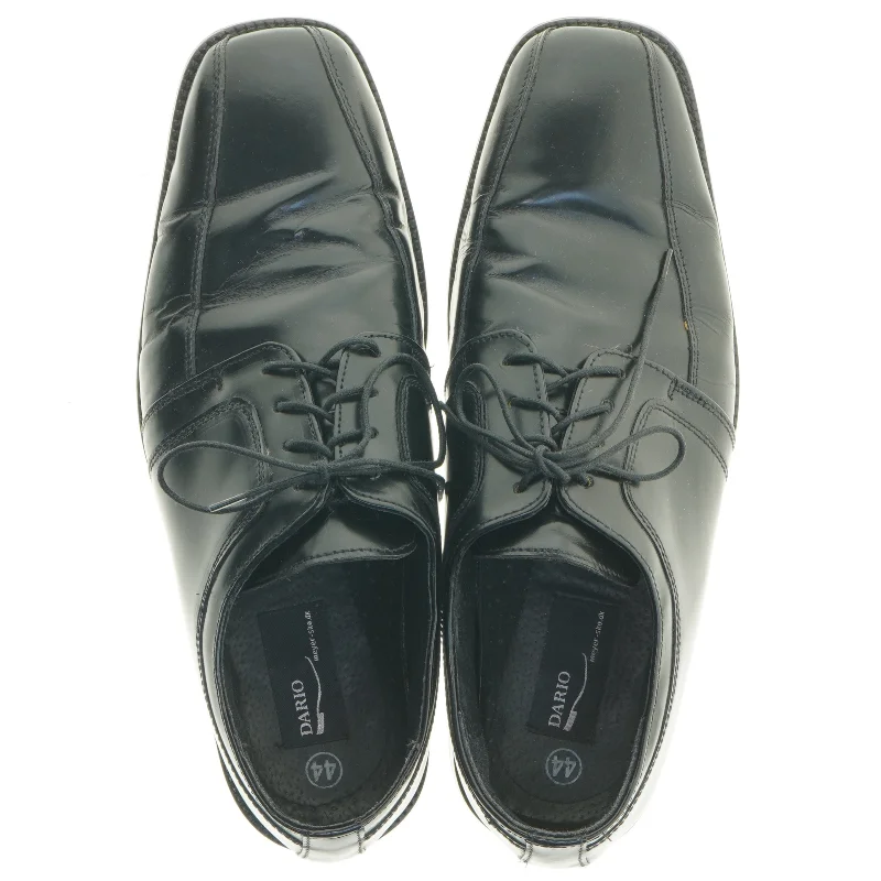 Sorte herresko med snørebånd fra Dario (str. 44 )