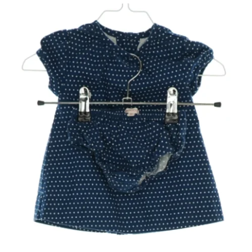 Kjole og matchende underbukser fra Gocco  (str. 3/6 mdr)