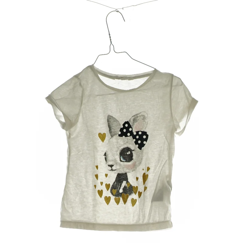 T shirt fra H&M (Str. 110)