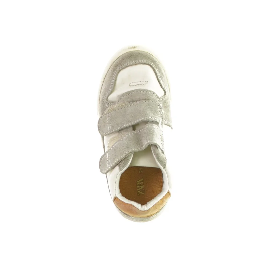 Sneakers fra Zara