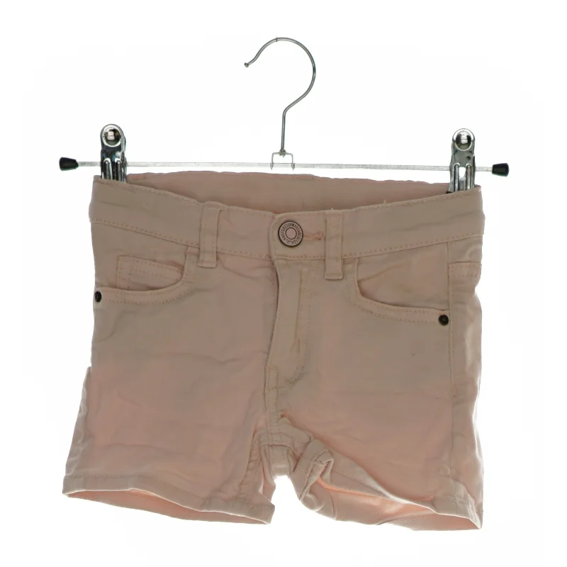 Lyserøde shorts (str. 80)