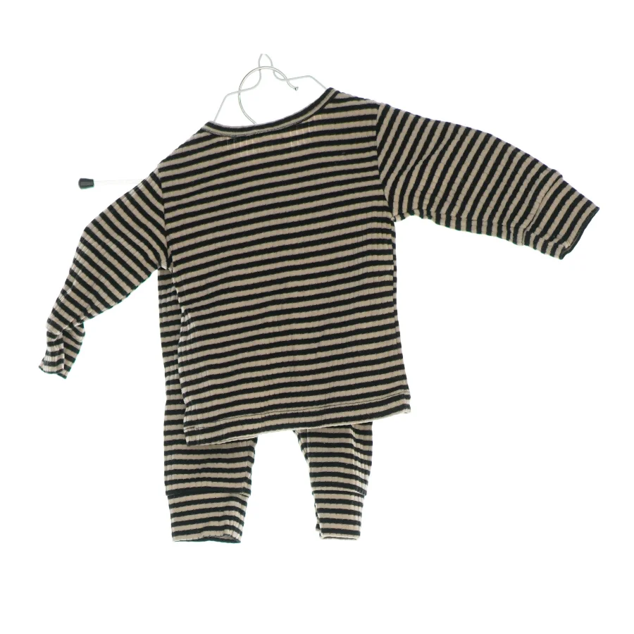 Sæt fra H&M (str. 56)