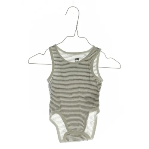 Bodystocking fra H&M (str. 62)