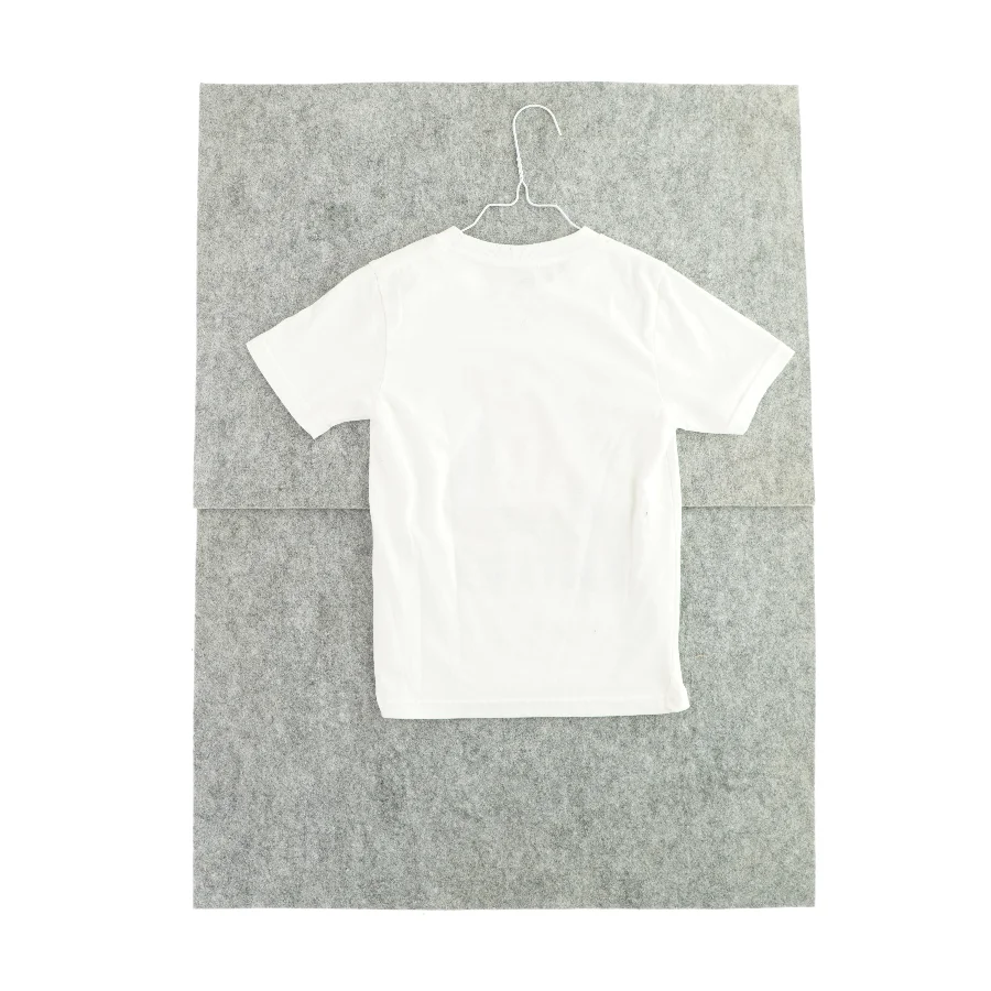 T shirt fra Islands (str. 12 år)