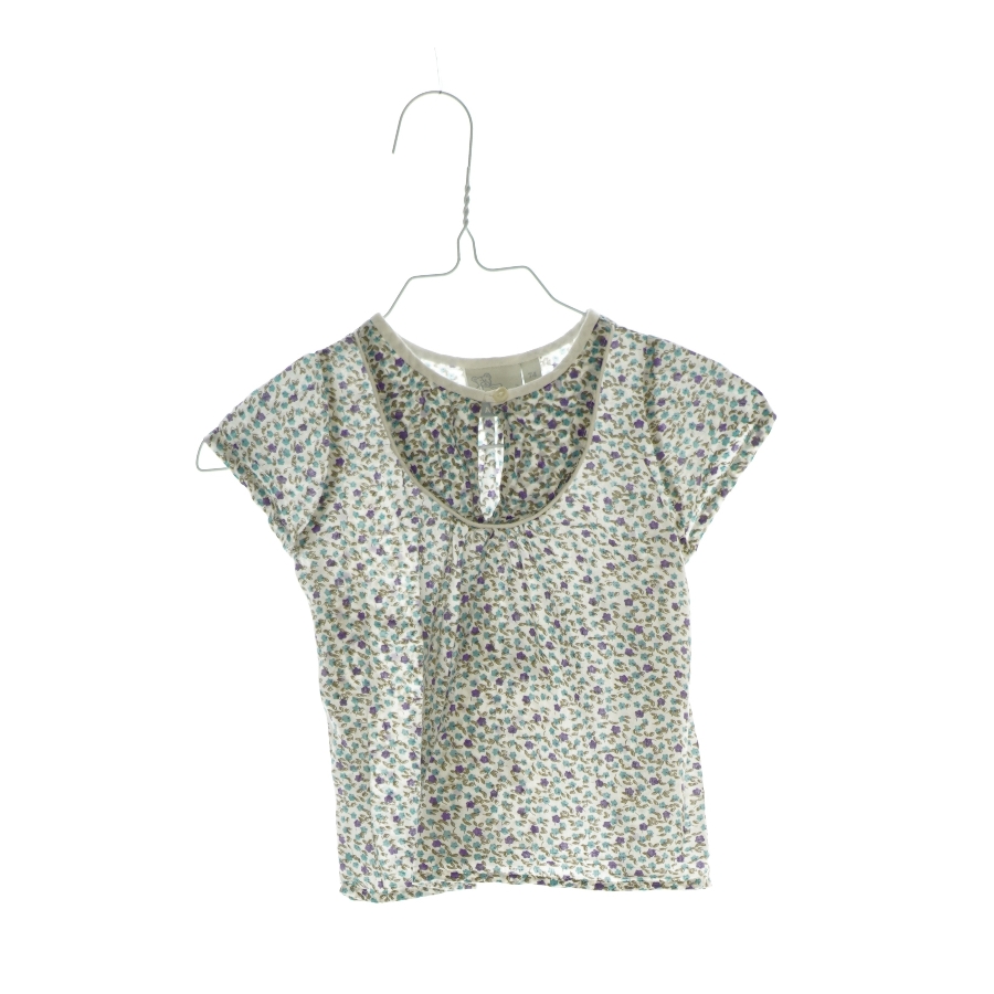 Bluse fra Bakito (Str. 74)