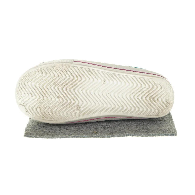 Sneakers fra Disney med Frost logo