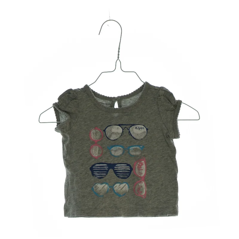 Bluse fra Tommy Hilfiger (str. 3-6 mdr.)