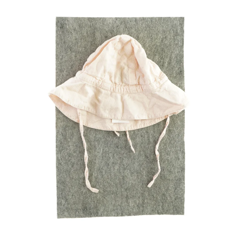 Bøllehat med snørelukning fra wheat