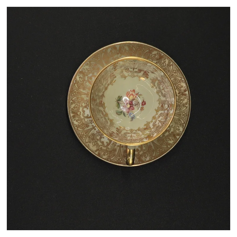 Porcelæn kaffekopper med underkopper