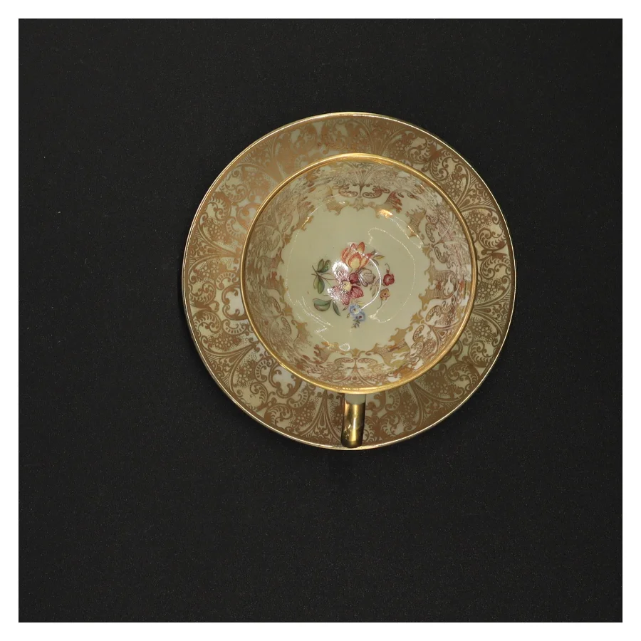 Porcelæn kaffekopper med underkopper