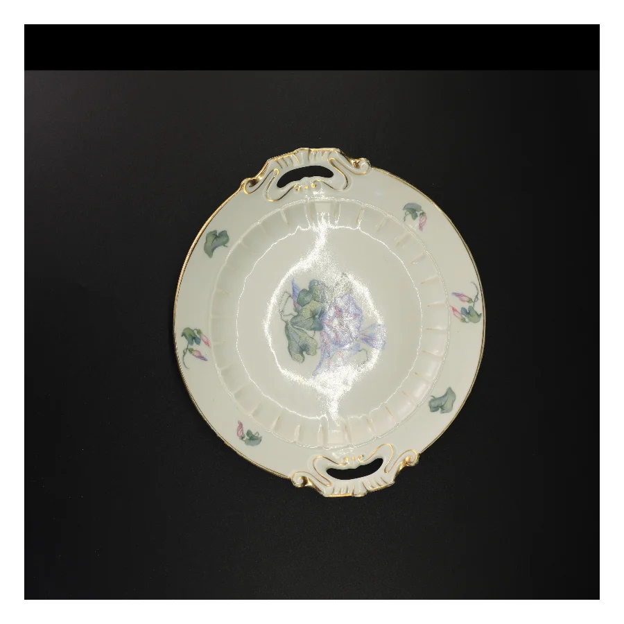 Kaffestel fra Bing Og Grøndal (str. 25 x 23 cm og 25 x 19 cm og 12 cm og 6 x 9 cm og 15 cm og 27 gang i 25 cm x 16 cm og 30 x 19 cm)