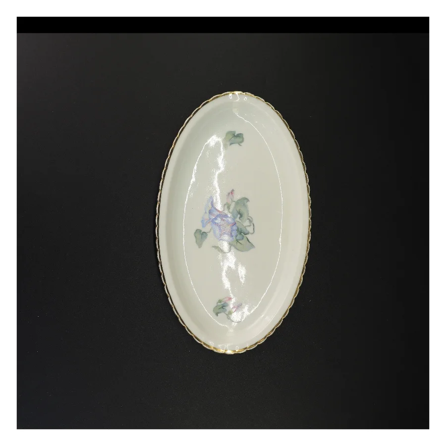 Kaffestel fra Bing Og Grøndal (str. 25 x 23 cm og 25 x 19 cm og 12 cm og 6 x 9 cm og 15 cm og 27 gang i 25 cm x 16 cm og 30 x 19 cm)