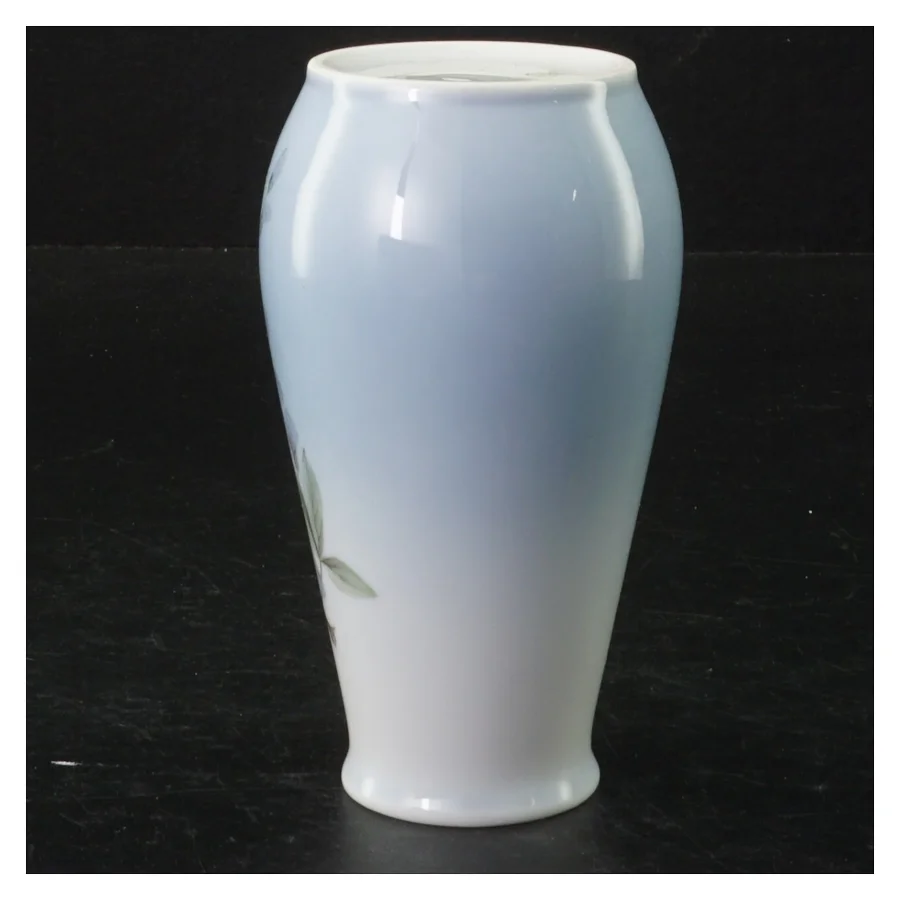 Porcelænsvase fra B&G (str. 12 cm. 6,5 cm i diameter)