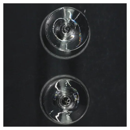 Champagneskåle med slibninger (str. 19 cm. 7 cm i diameter)