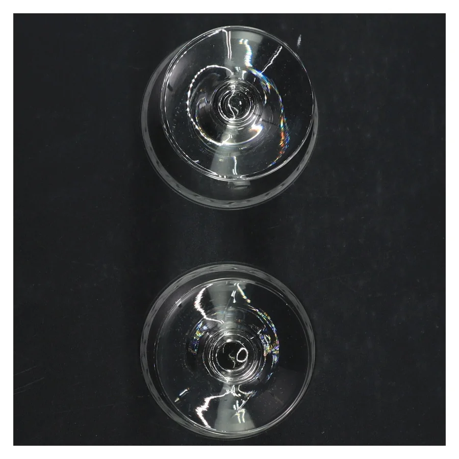 Champagneskåle med slibninger (str. 19 cm. 7 cm i diameter)