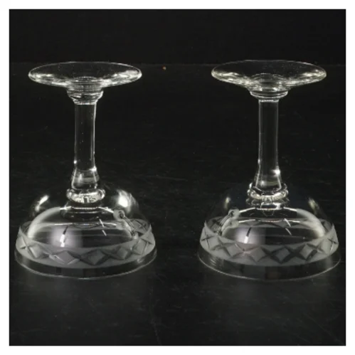 Champagneskåle med slibninger (str. 19 cm. 7 cm i diameter)