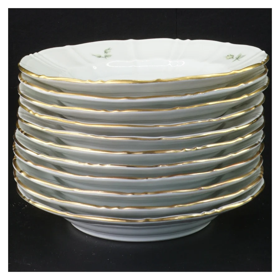 Porcelænsfad med blomstermotiv