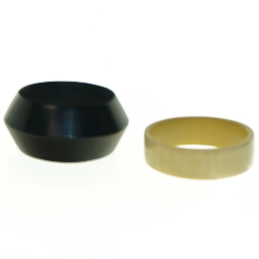 Armbånd i træ, 2 stk (str. 6,5 cm)