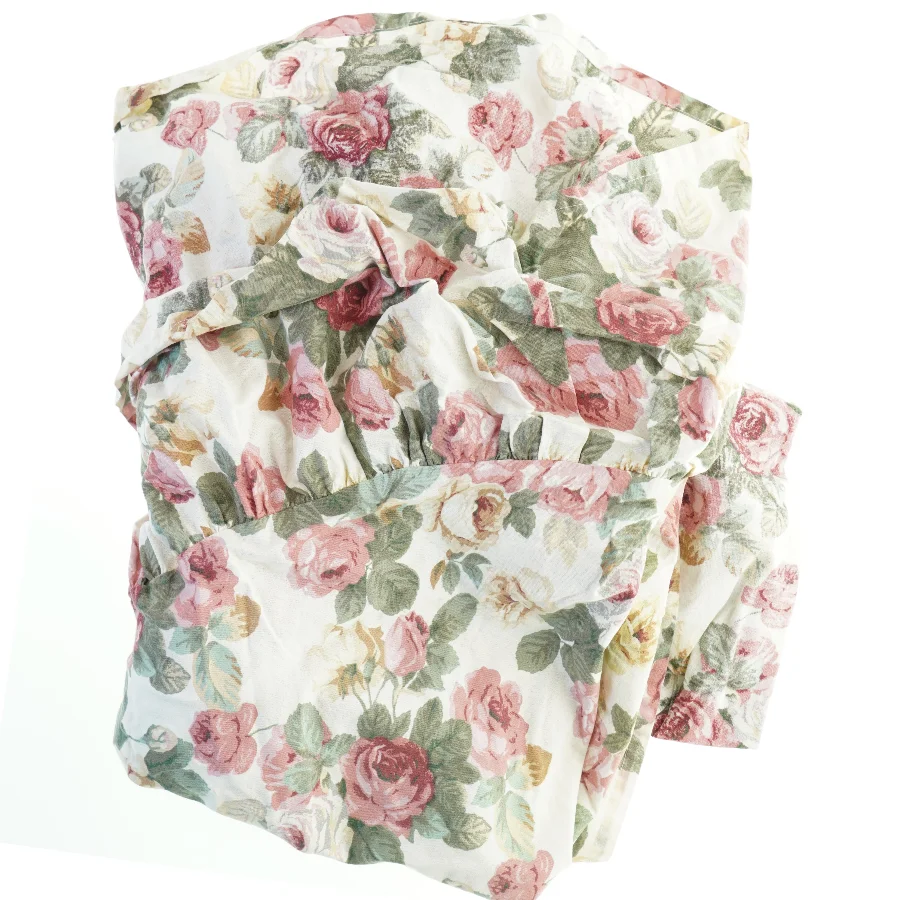 Dug, rund med flæser. Blomsterprint