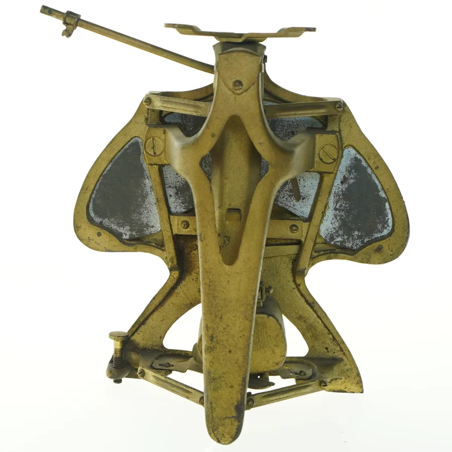 Gammel vægt (str. 24x21x12 cm)