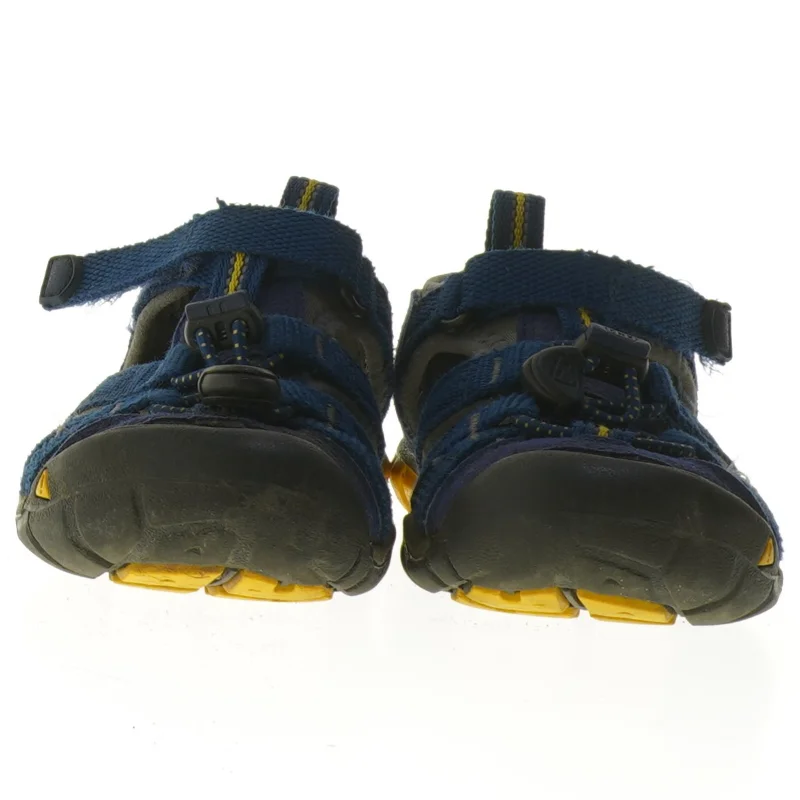 Vandresandaler til børn fra Keen (str. 25-26 )