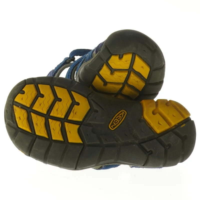 Vandresandaler til børn fra Keen (str. 25-26 )