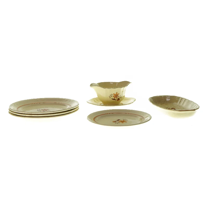 Stel fra Anna Burg (str. Ø: 23,5 og 20 HØ: 9 x 17 Og LB: 24 x 14 Cm )