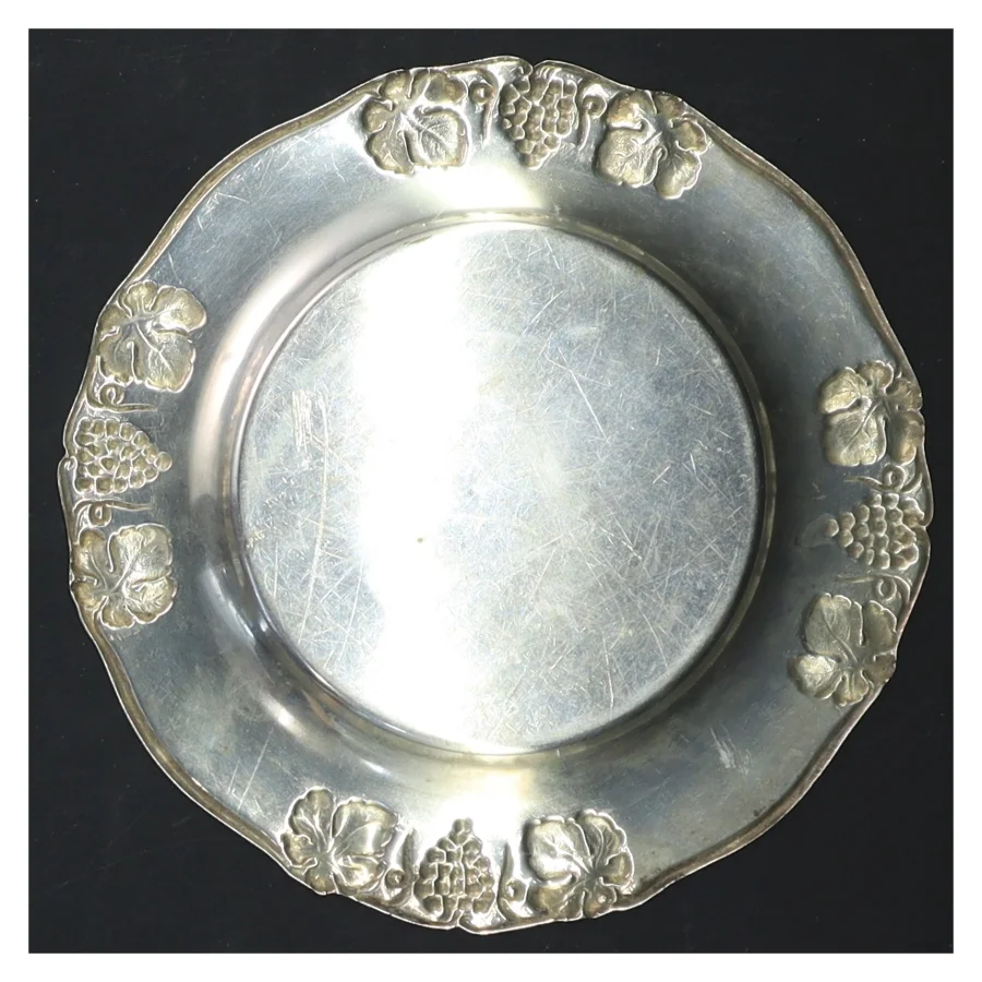 Dekorativ tallerken med druemotiver (str. Ø 13 cm)