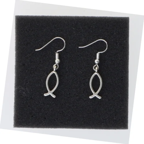 Sølvfarvede øreringe (str. 1,5 cm)