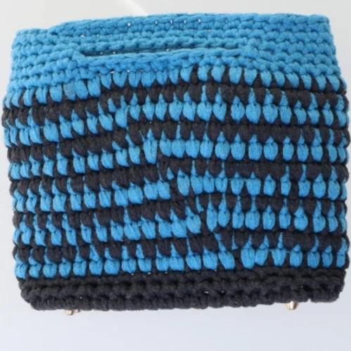 Hæklet taske (str. 19 x 4 x 16 cm)