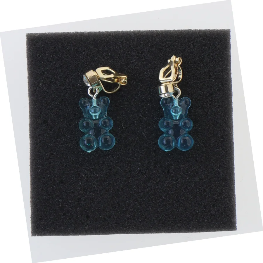Øreringe med blå bamsefigurer (str. 1,5 cm)