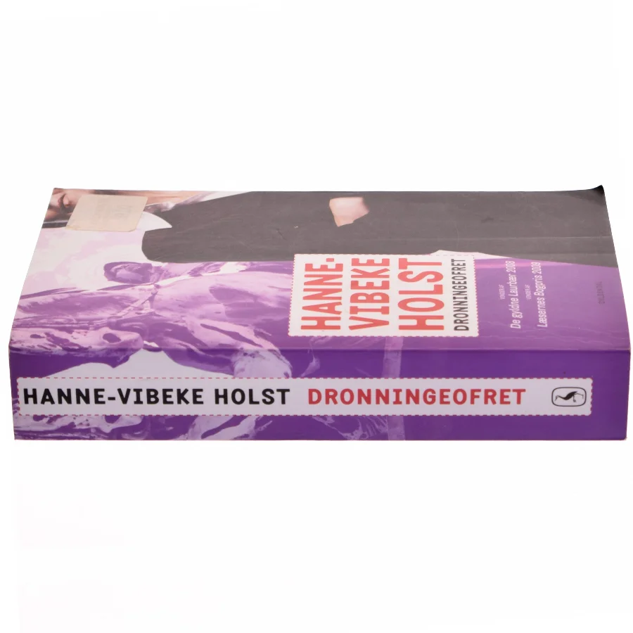 Dronningeofret af Hanne-Vibeke Holst
