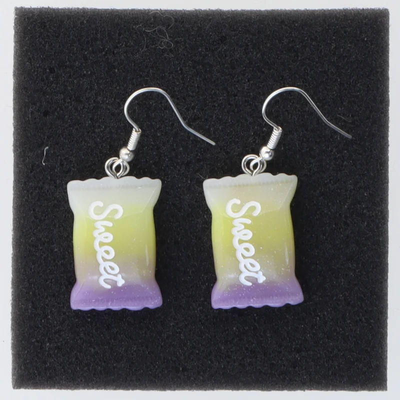 Slikpose øreringe (str. 1,5 x 2 cm)