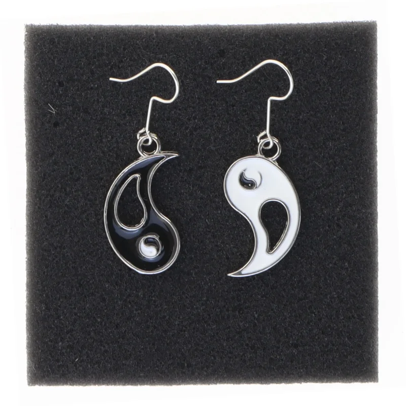 Yin Yang øreringe (str. 2,5 cm)